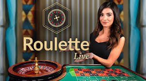 Tampilan Monopoly Live dengan roda dealer dan antarmuka taruhan di madu 303